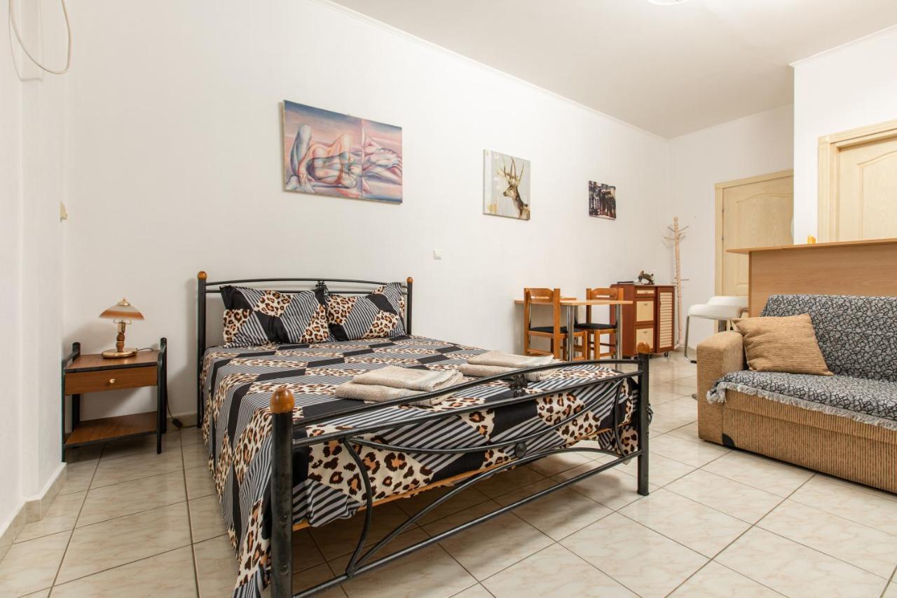 Central Cozy Apartment Спарті Екстер'єр фото