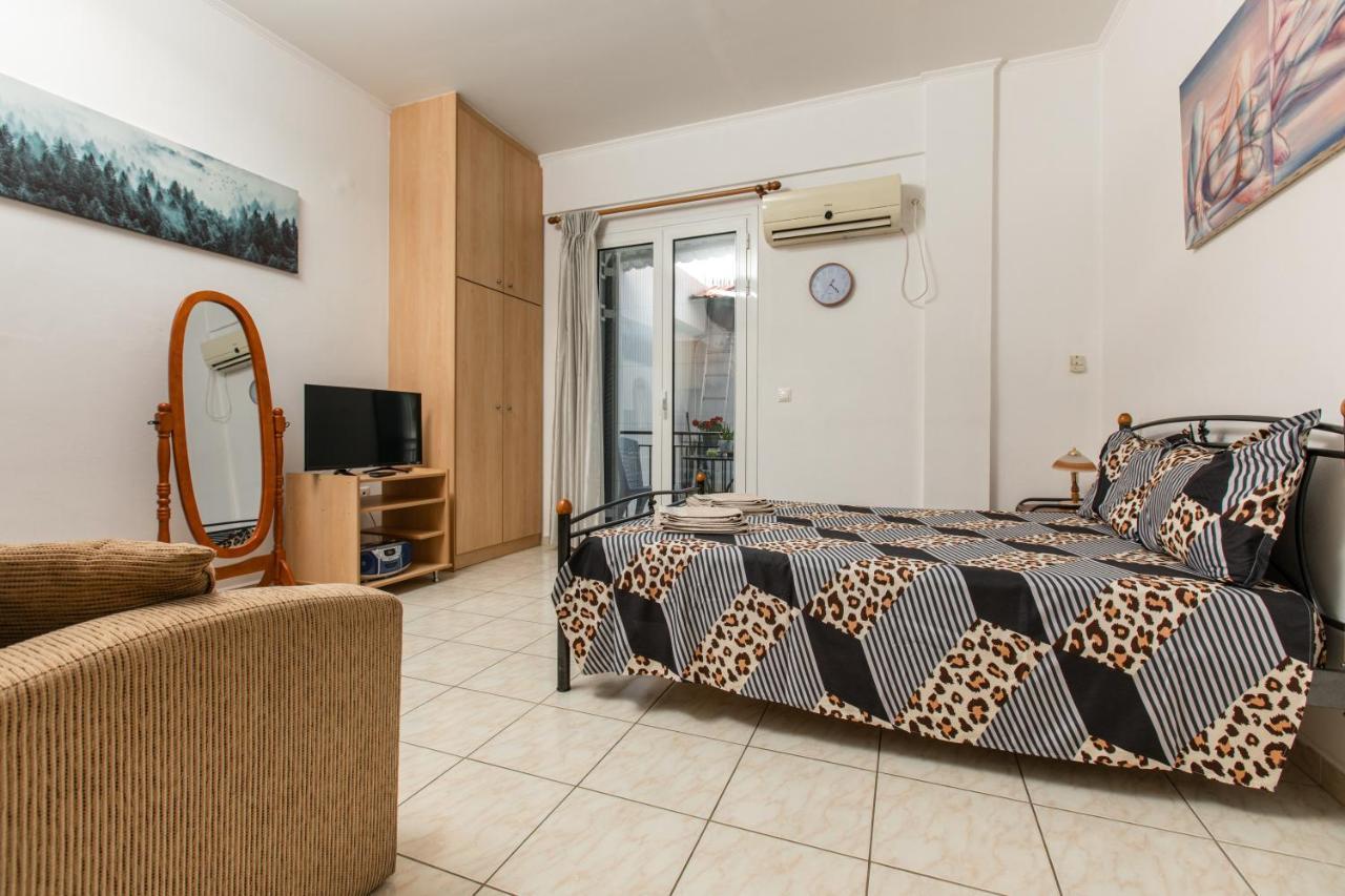 Central Cozy Apartment Спарті Екстер'єр фото