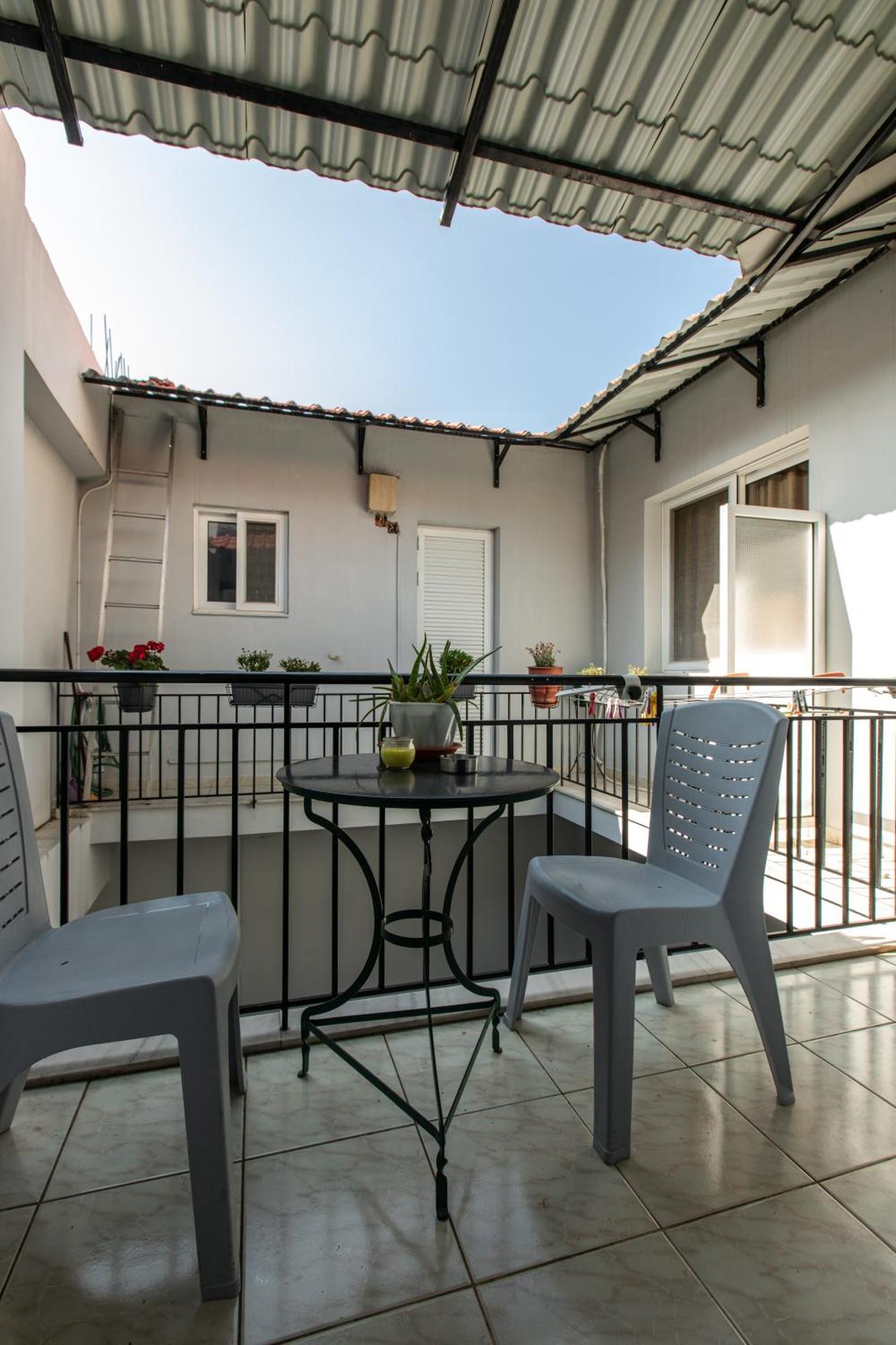 Central Cozy Apartment Спарті Екстер'єр фото